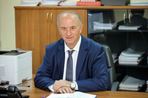 Direktor fuer Finanzen und Buchfuehrung: Djordje Pjević